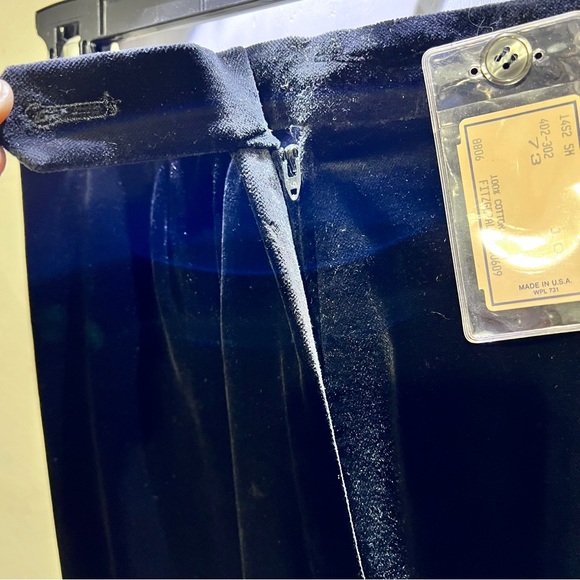 nordstrom WOMEN'S TAILORED CLOTHING Vintage Velvet Skirt Size 10 : Box TOY01: - Picture 7 of 10